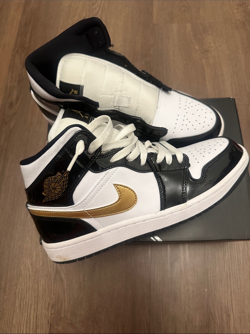 Nike Air Jordan 1 Mid White Black Gold Men's Sneakers